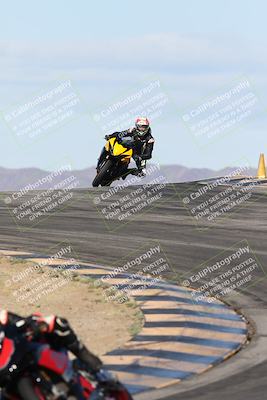 media/Nov-16-2025-Race Pace (Sun) [[8c5fa54630]]/Verified Riders/1-Turns 9 and 10 (925am)/